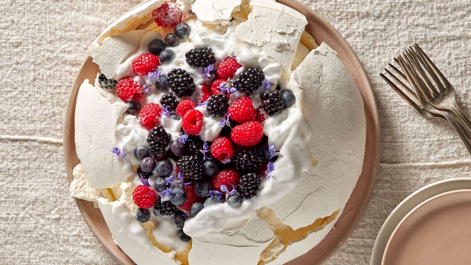 Vegan Pavlova